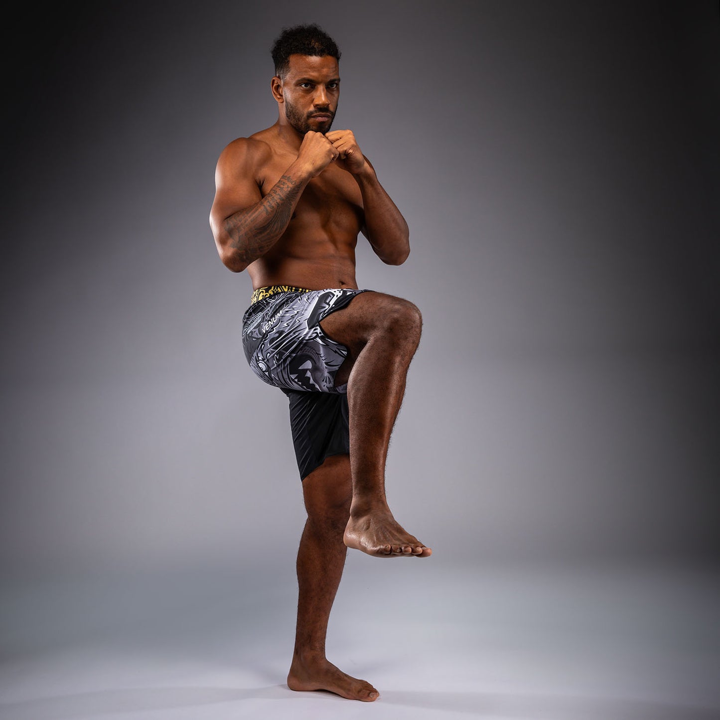 Venum Wolf Atak Short de Combate – Negro/Gris