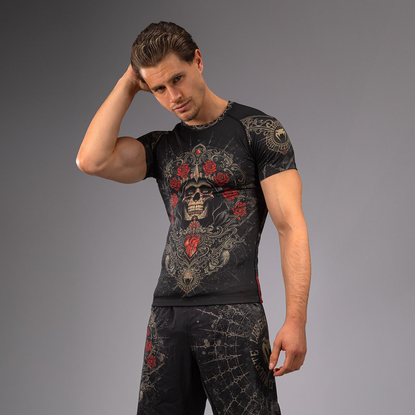 Venum Santa Muerte 5.0 Rashguard de Manga Corta para Hombre - Negro Profundo/Oro