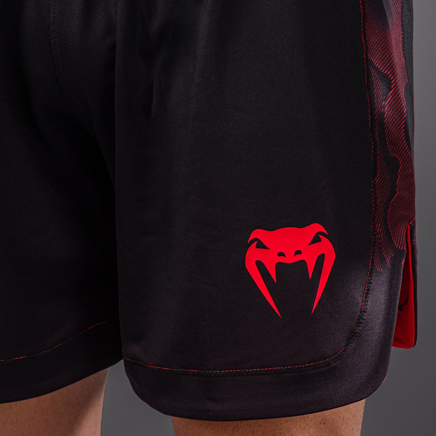 Venum Spectre Pantalón Corto de Boxeo – Negro/Rojo