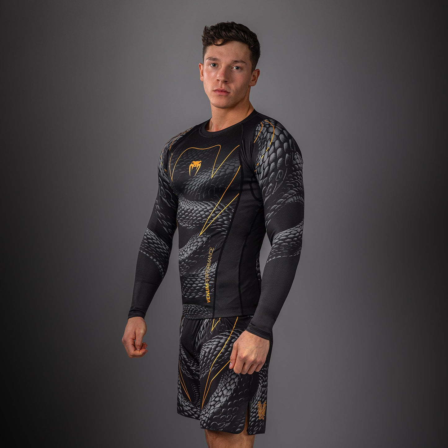 Venum Matupa Rashguard Manga Larga - Negro/Gris/Oro