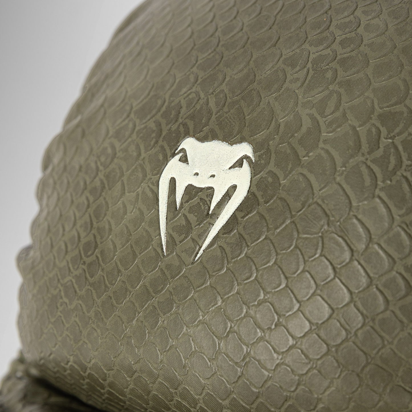 Venum Impact Evo Scales Guantes de Sparring MMA – Verde Ejército