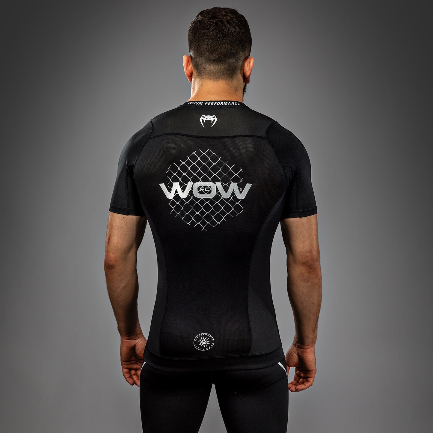 Venum x WOW FC Camiseta de Manga Corta Rashguard - Negro/Gris Plata