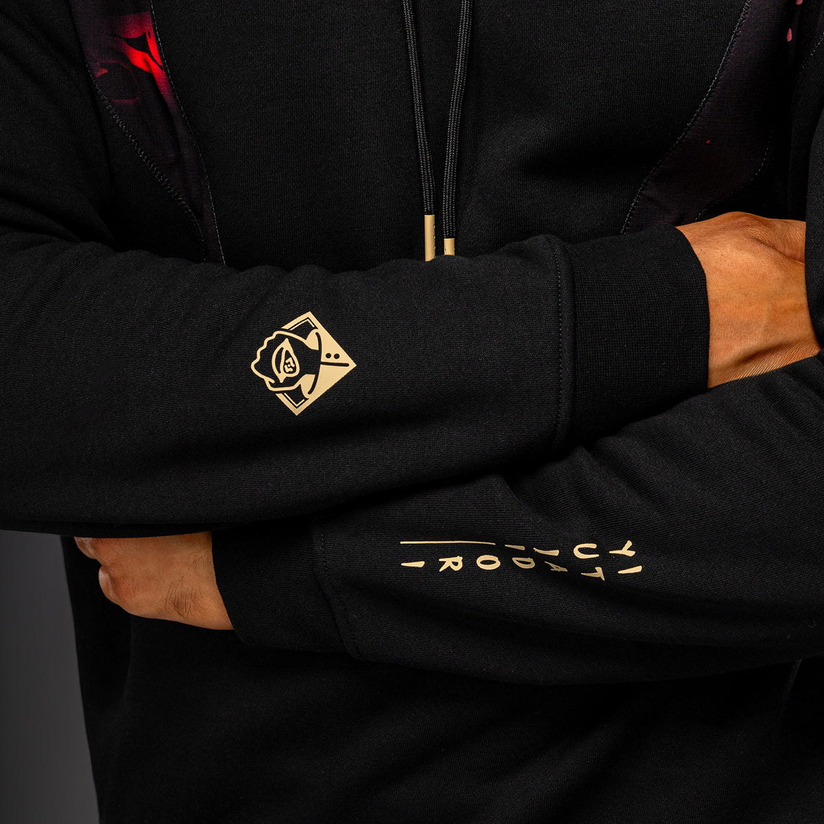 Jujutsu Kaisen x Venum Itadori Sudadera con Capucha  – Negro/Rojo
