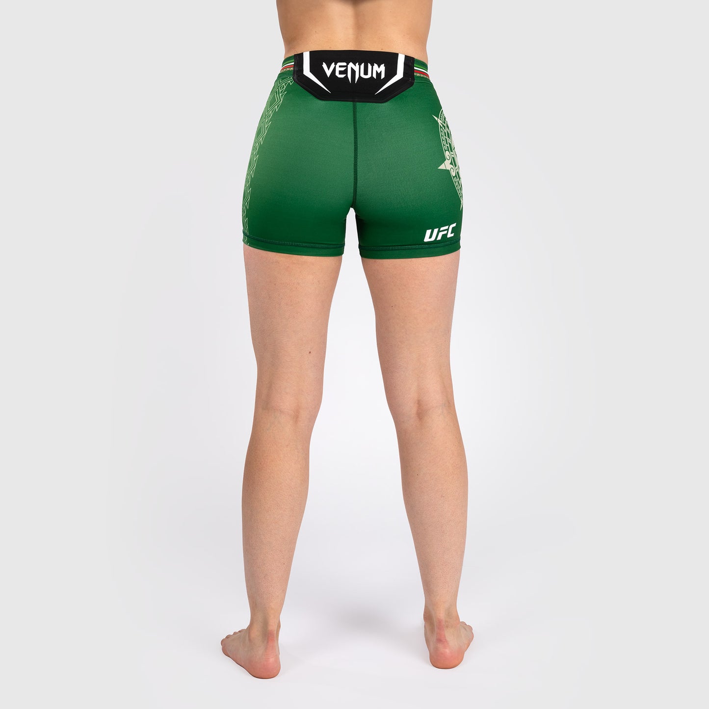 Noche UFC by Venum Authentic Fight Night Pantalones cortos Vale Tudo para mujer - Corte corto - Verde
