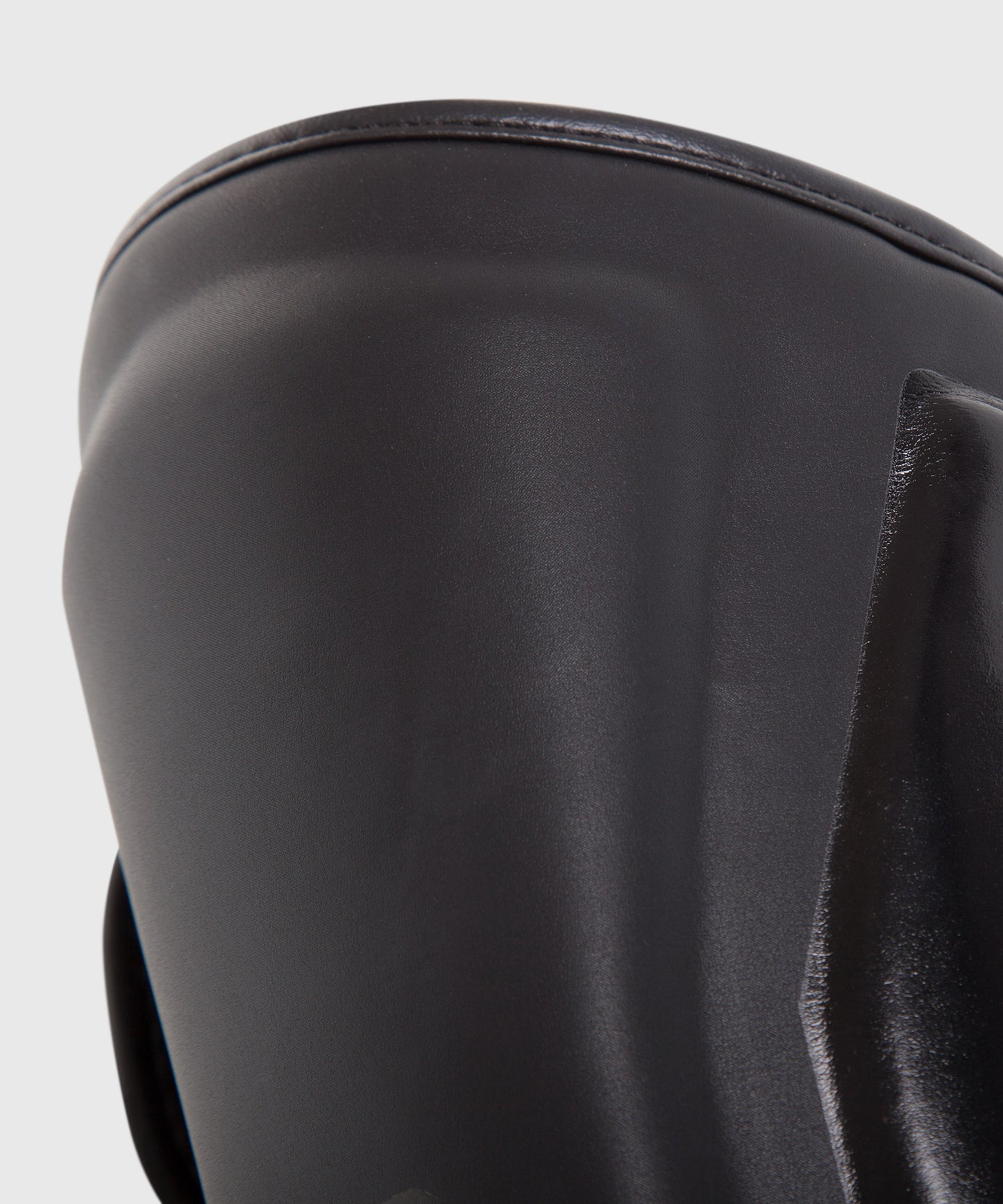 Espinilleras Venum Elite Standup - Negro Mate/Negro