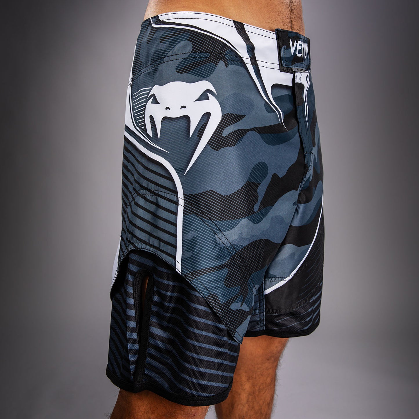Venum Camo Hero Short de Combate - Azul Marino Oscuro/Azul