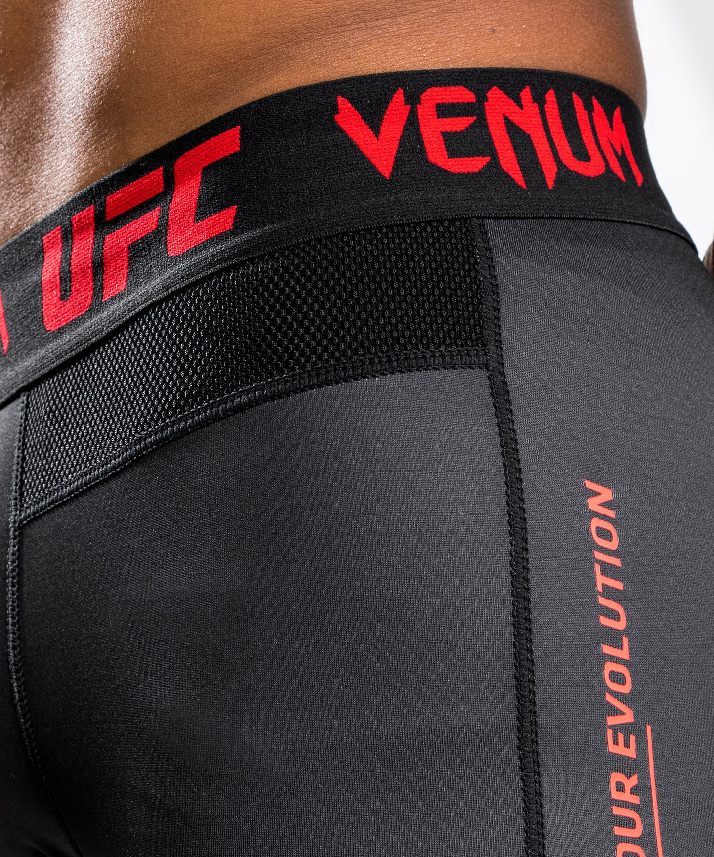 Pantalones de compresión Venum UFC Performance Institute - Negro/Rojo