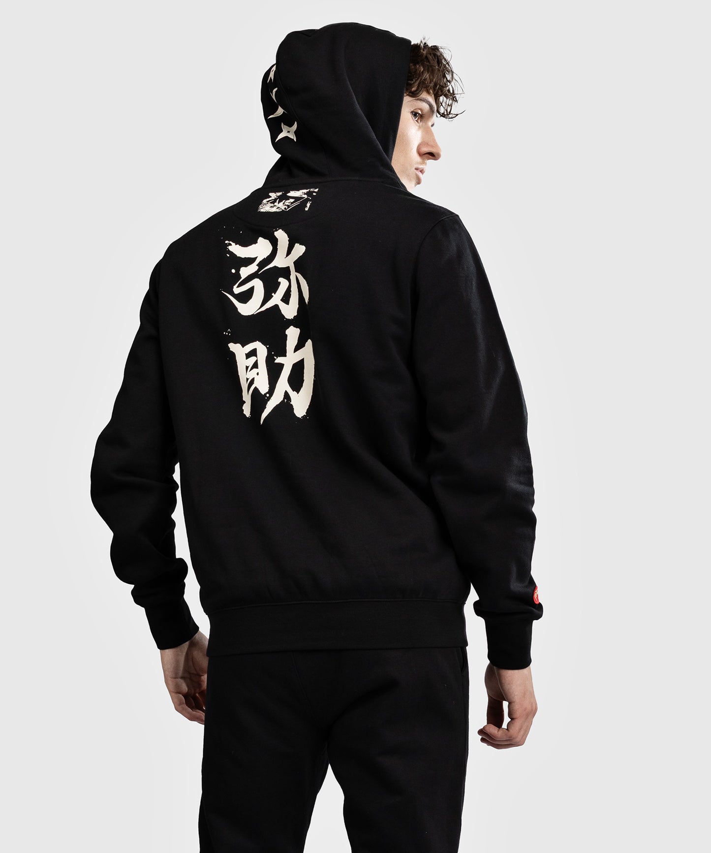 Venum x Assassin’s Creed Shadows Sudadera con capucha - Negra