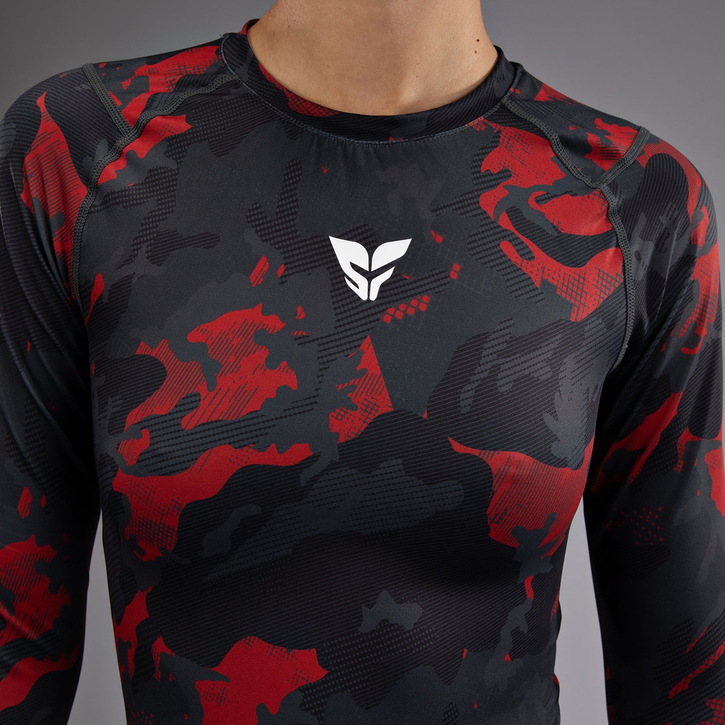 Venum x Sophia Rose de Mujeres Camiseta de manga Larga Rashguard - Urban Red Camo