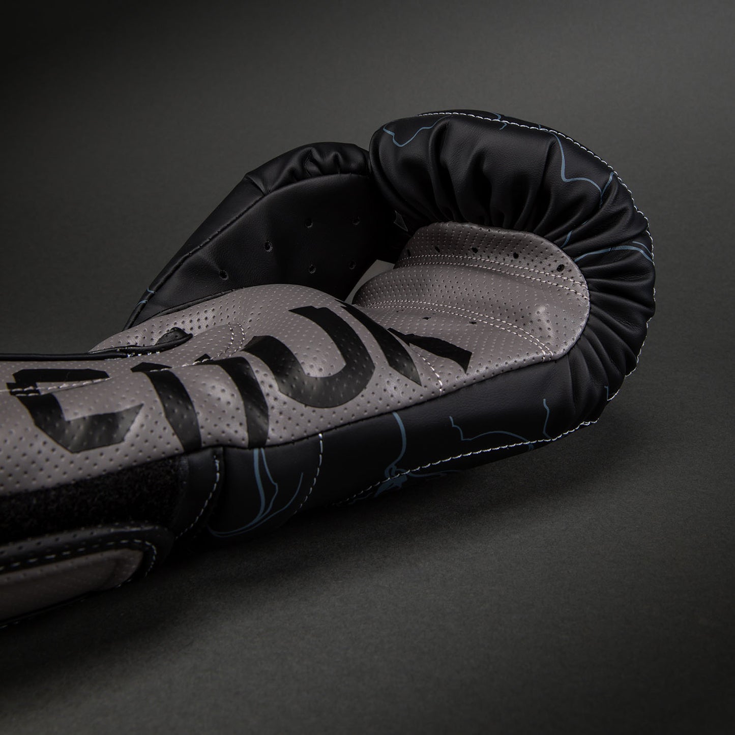 Venum Thunder Dragon Guantes de Boxeo – Negro/Gris/Cobre