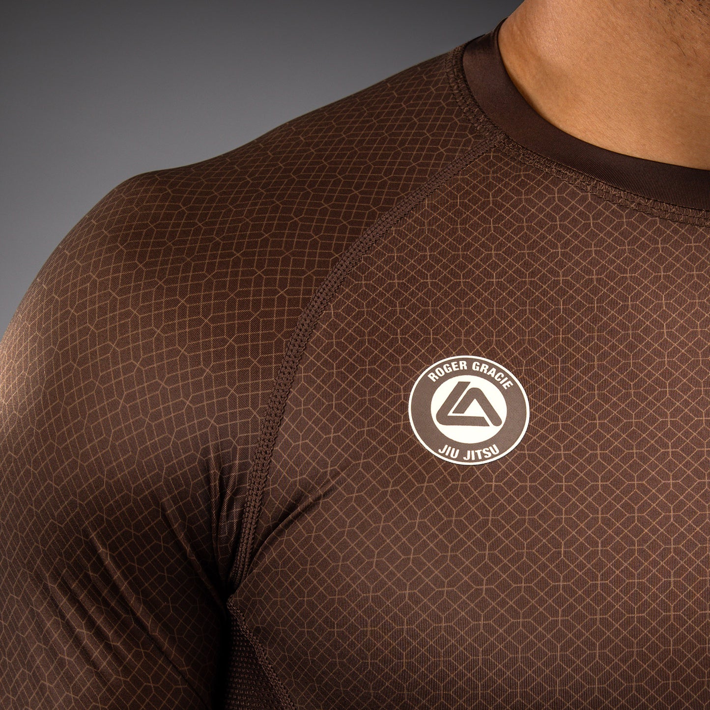 Venum x Roger Gracie Academy Rashguard Manga Corta - Marrón Oscuro