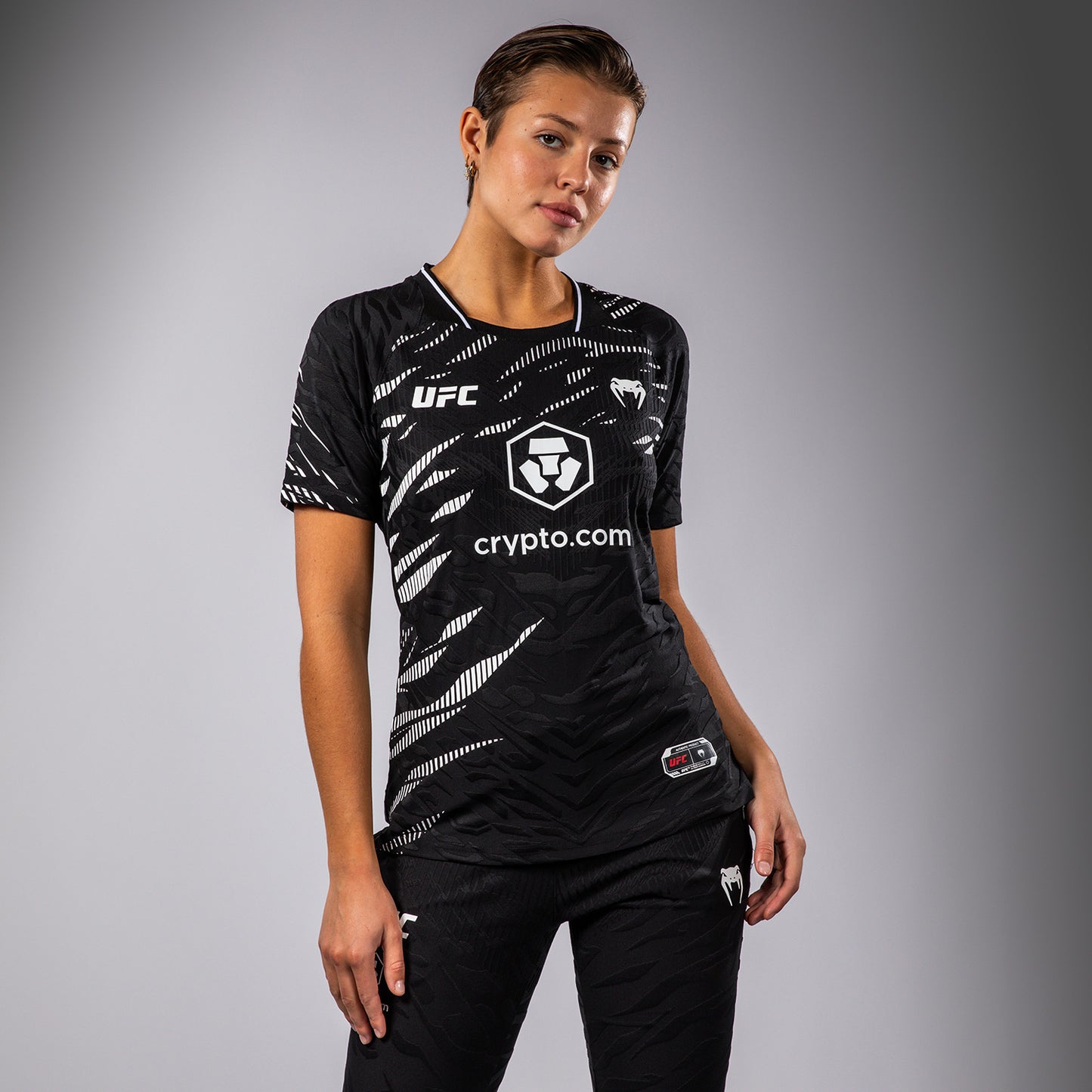 UFC Fusion by Venum Authentic Fight Night Camiseta de Salida para Mujer - Negro