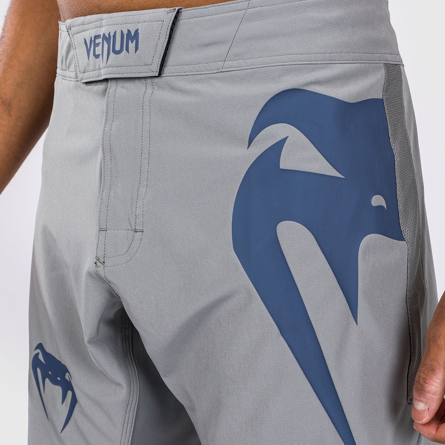 Venum Light 5.0 Pantalones cortos de lucha - Gris/Azul