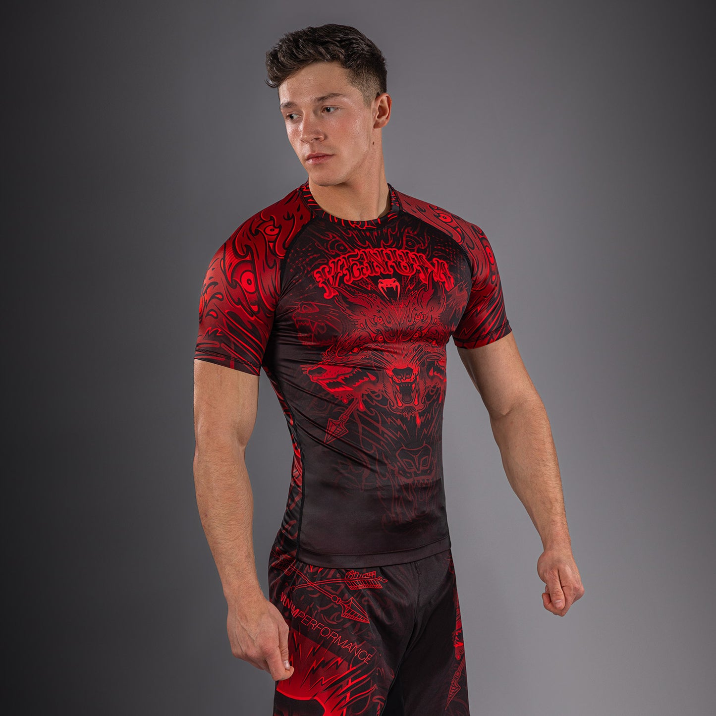 Venum Wolf Atak Rashguard Manga Corta – Negro/Rojo
