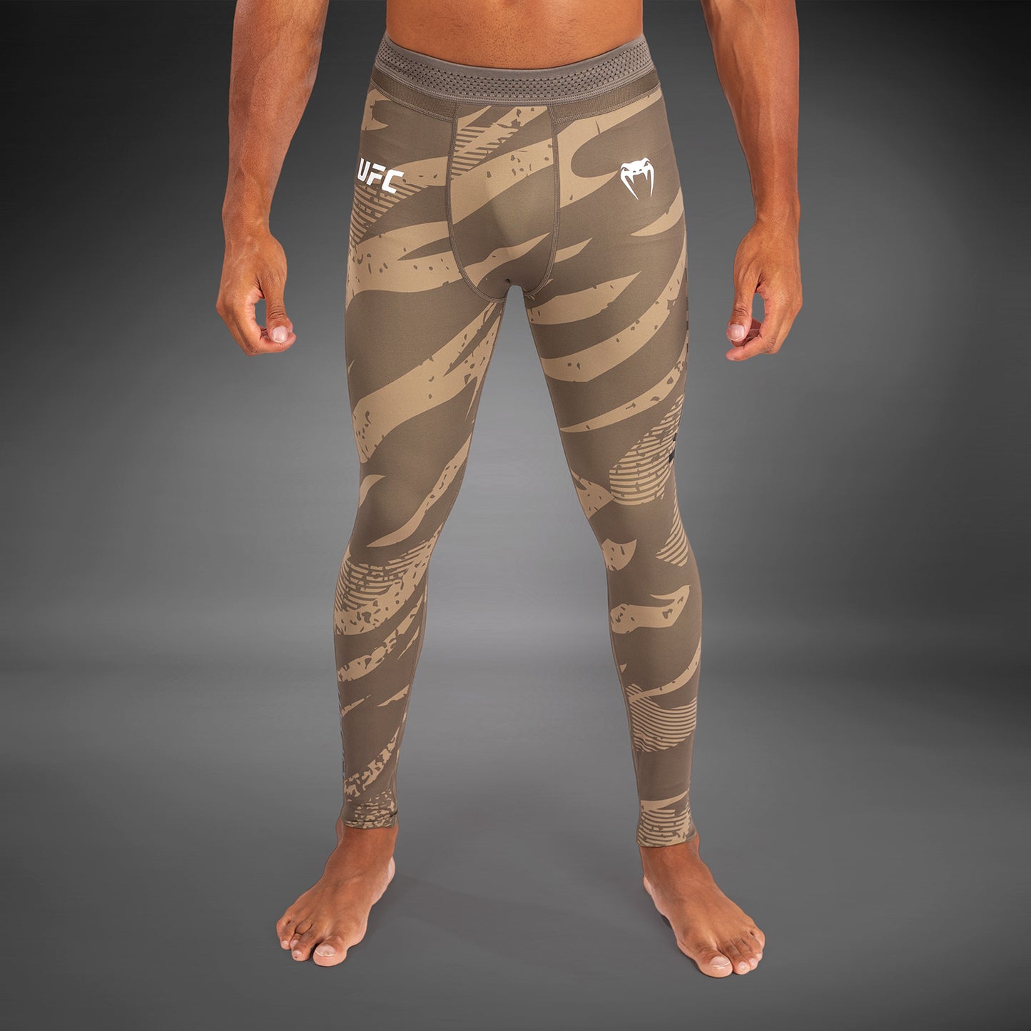 UFC Adrenaline By Venum Fight Week Performance Malla para Hombre - Desert Camo