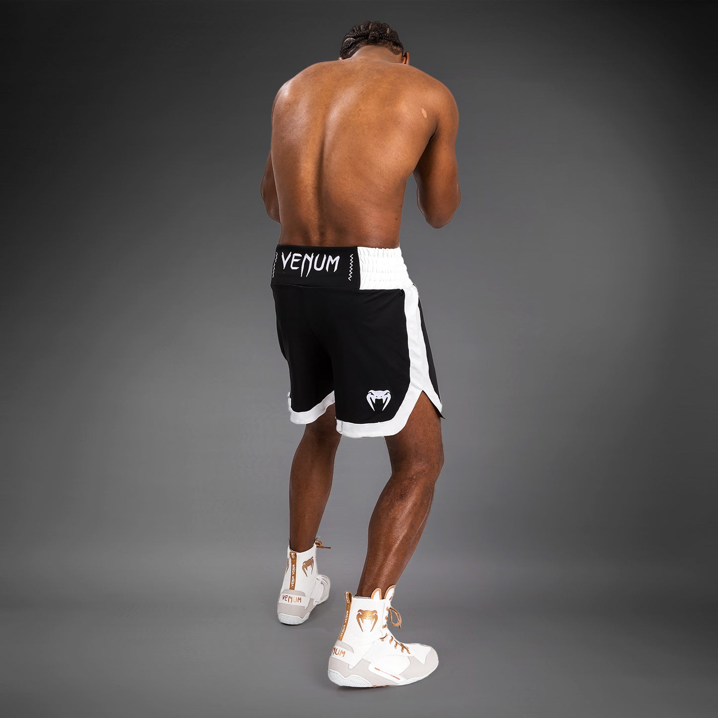 Venum Classic Boxing Shorts - Negro/Blanco