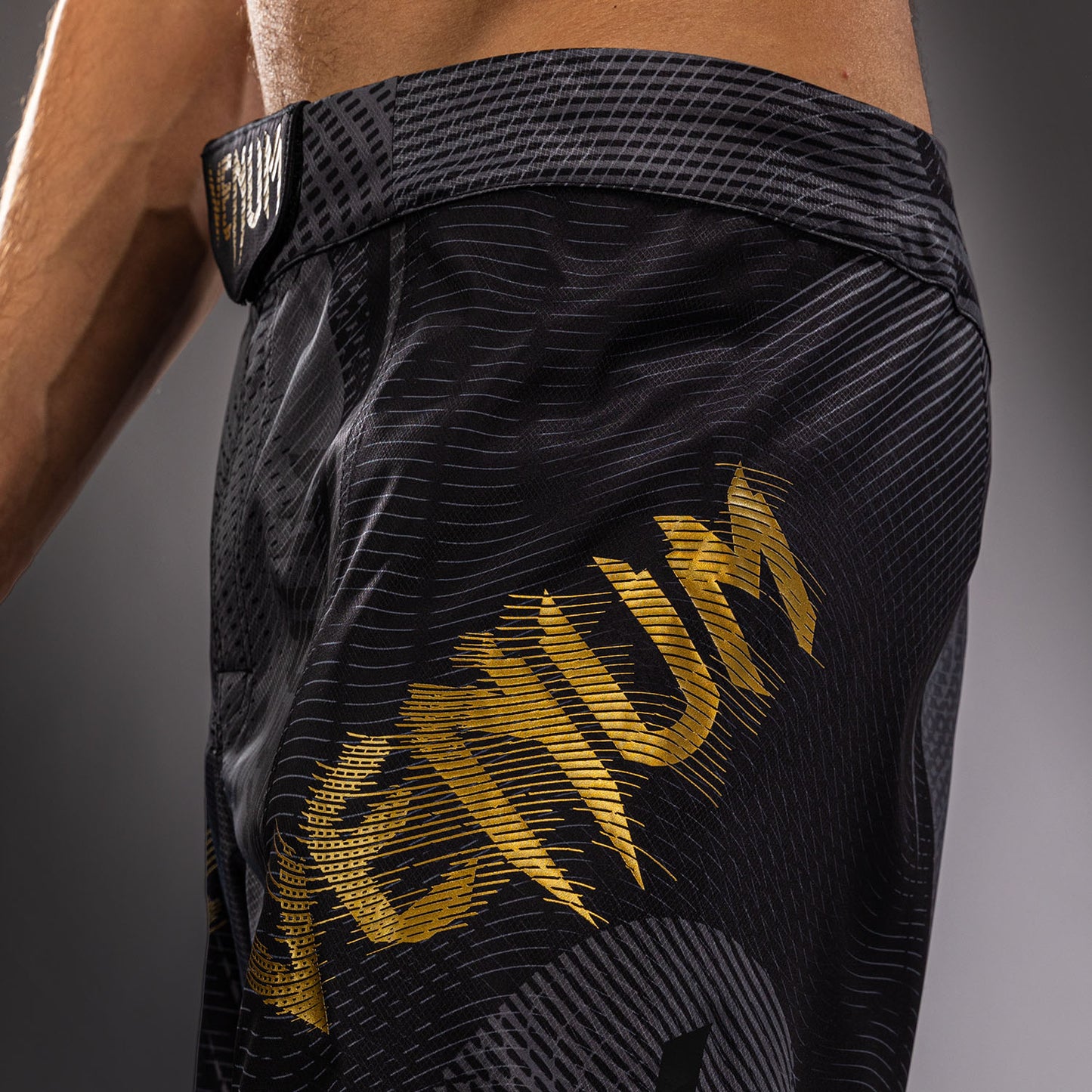 Venum Galactic 3.0 Pantalón Corto de Combate - Negro/Oro