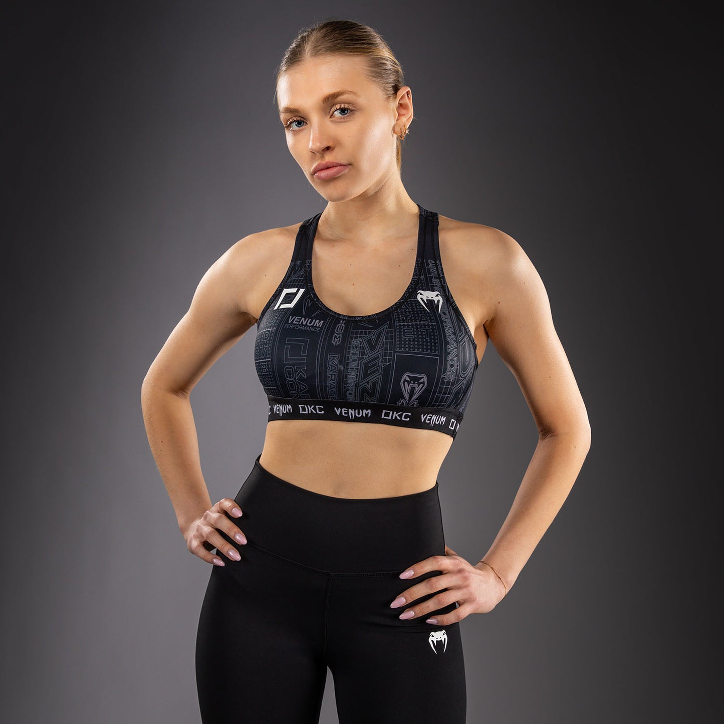 Karate Combat by Venum Sujetador Deportivo – Negro/Gris