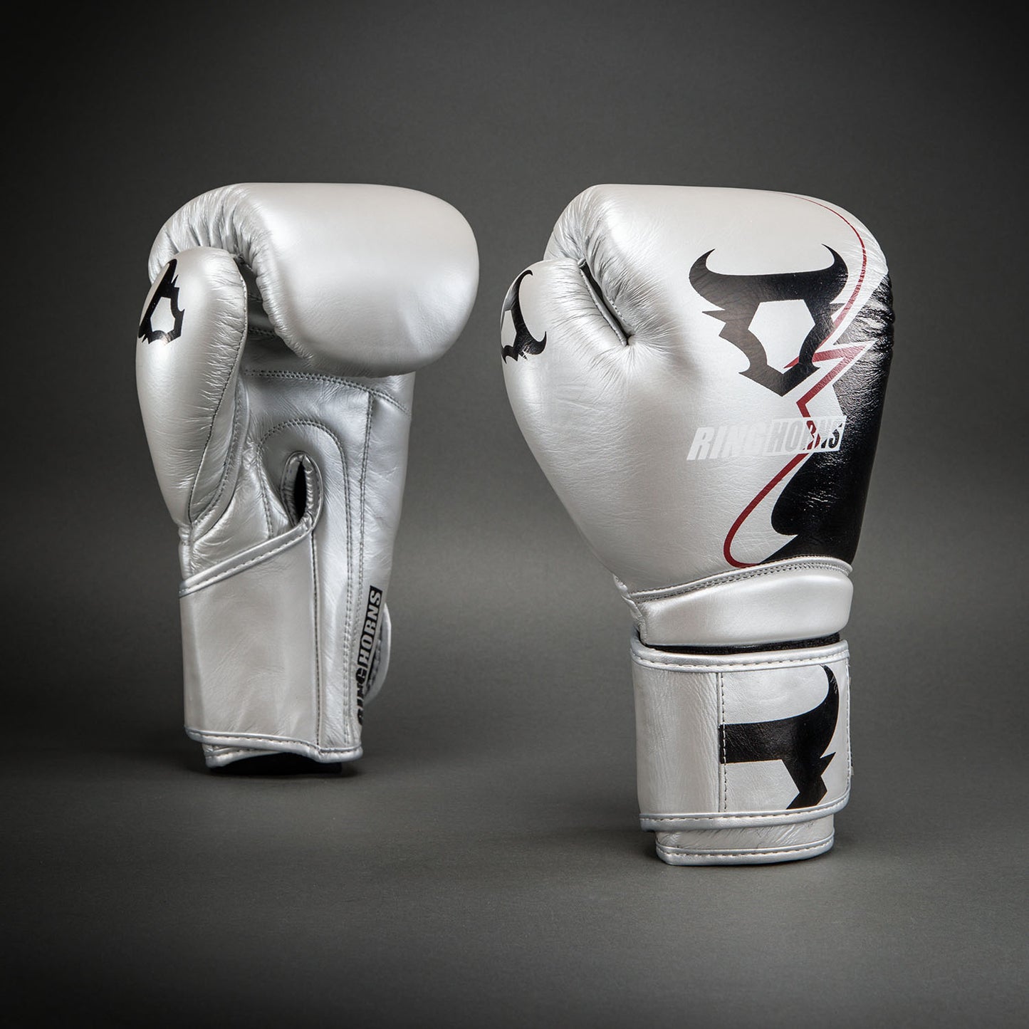 Ringhorns Charger by Venum Guantes de Boxeo Charger – Plata/Negro