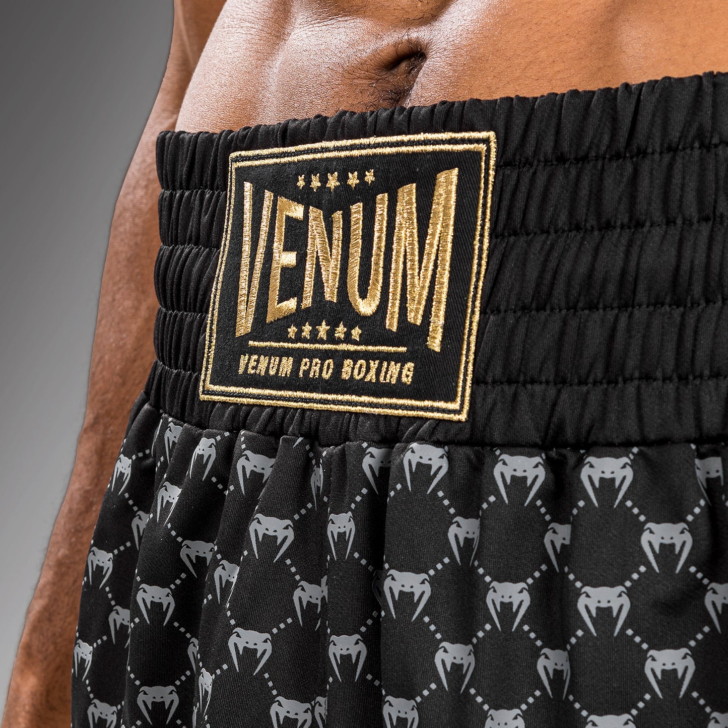 Shorts de Boxeo Venum Monogram - Negro
