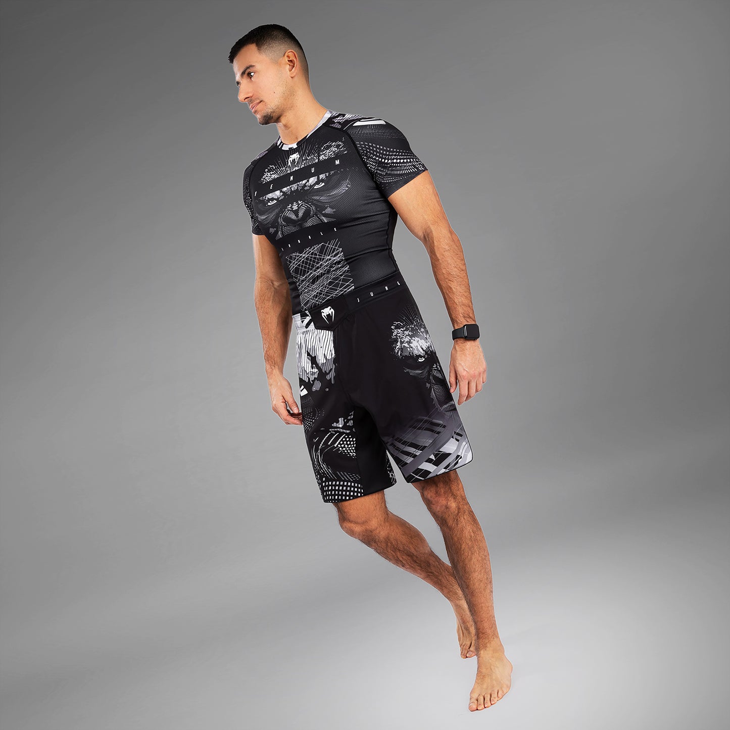 Venum Gorilla Jungle Pantalón Corto de Combate - Negro/Blanco