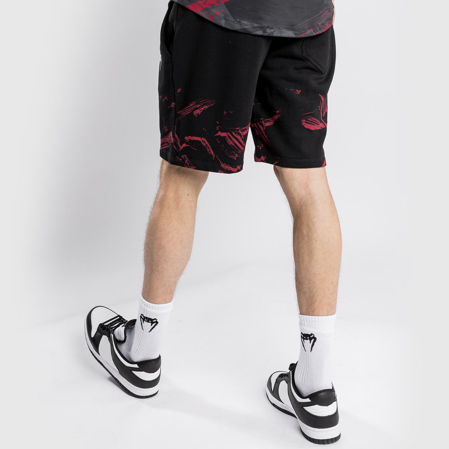 Venum UFC Authentic Fight Week Short 2.0 para Hombre – Negro/Rojo