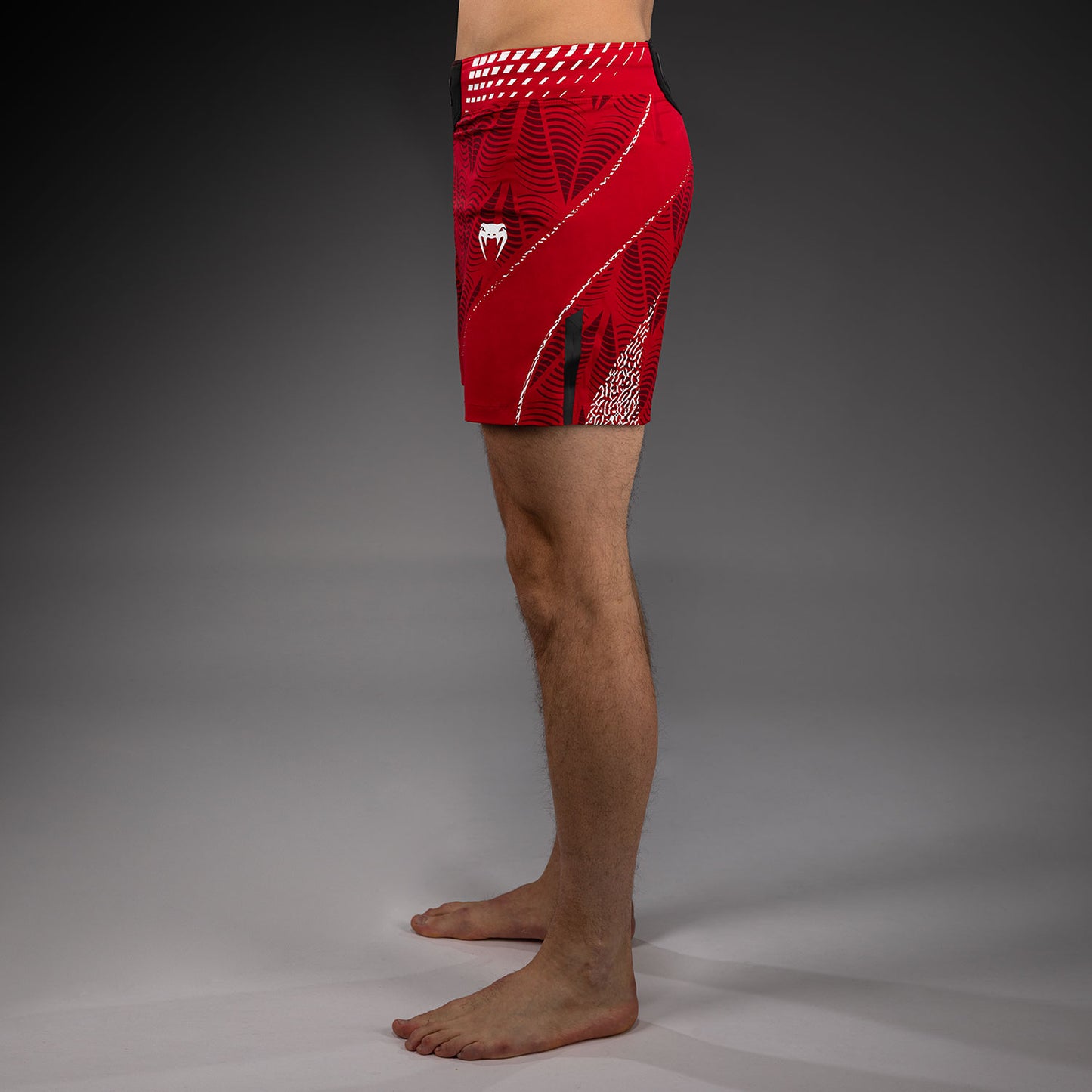 UFC Zenith by Venum Authentic Fight Night Short de pelea ajuste corto Hombre - Rojo