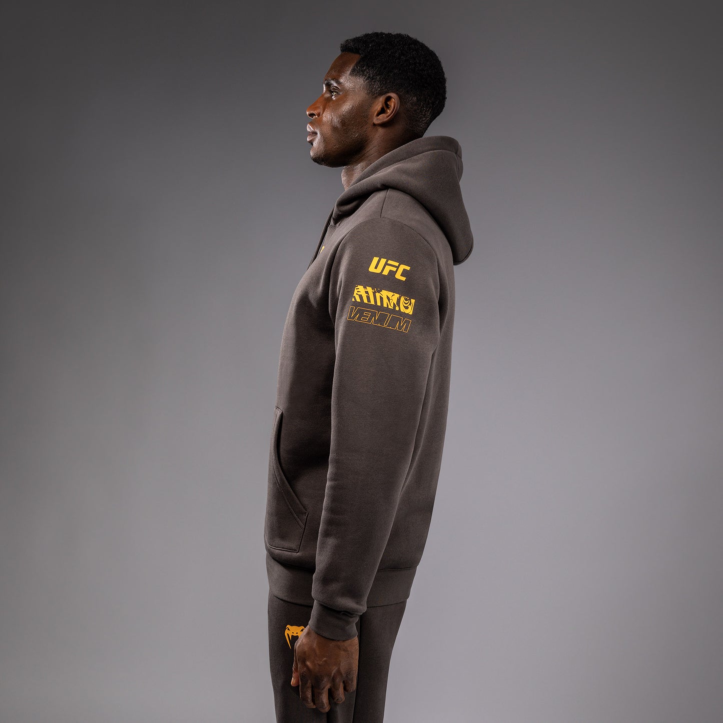 UFC Fusion by Venum Fight Week Sudadera con Capucha para Hombre - Solid Marrón tierra