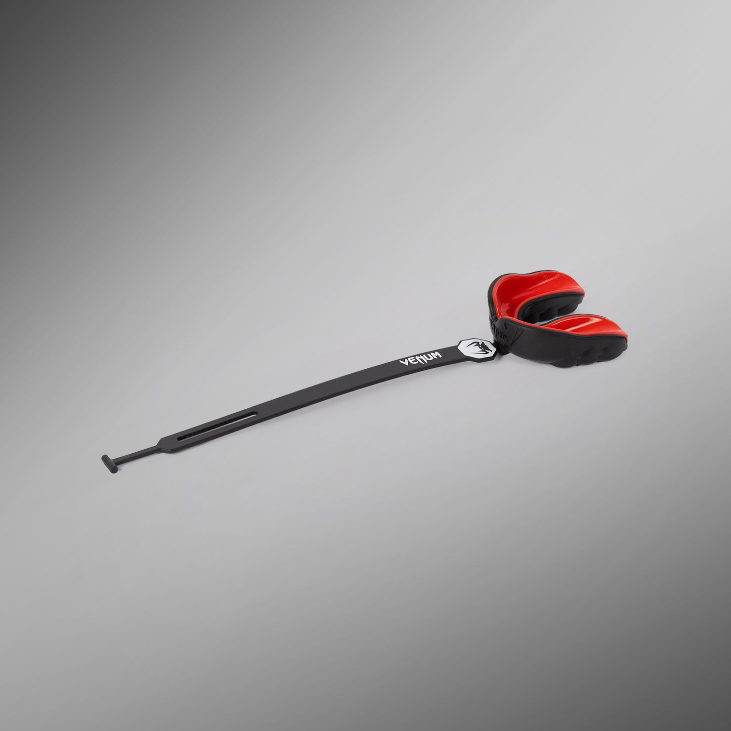 Venum Challenger Protector Bucal con Correa/Sin Correa - Negro/Rojo