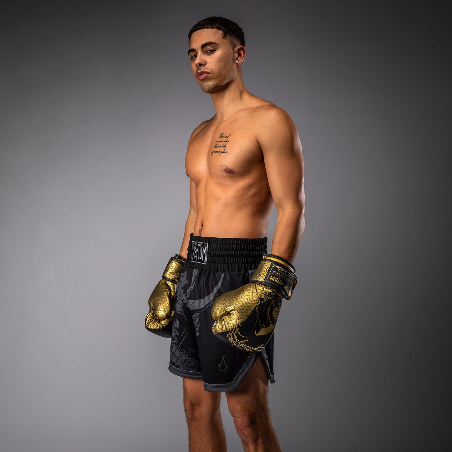 Venum x Assassin’s Creed Shadows Short de boxeo para hombre - Negro