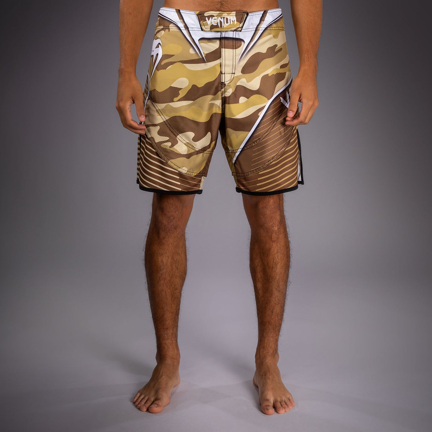 Venum Camo Hero Short de Combate - Beige Claro/Marrón
