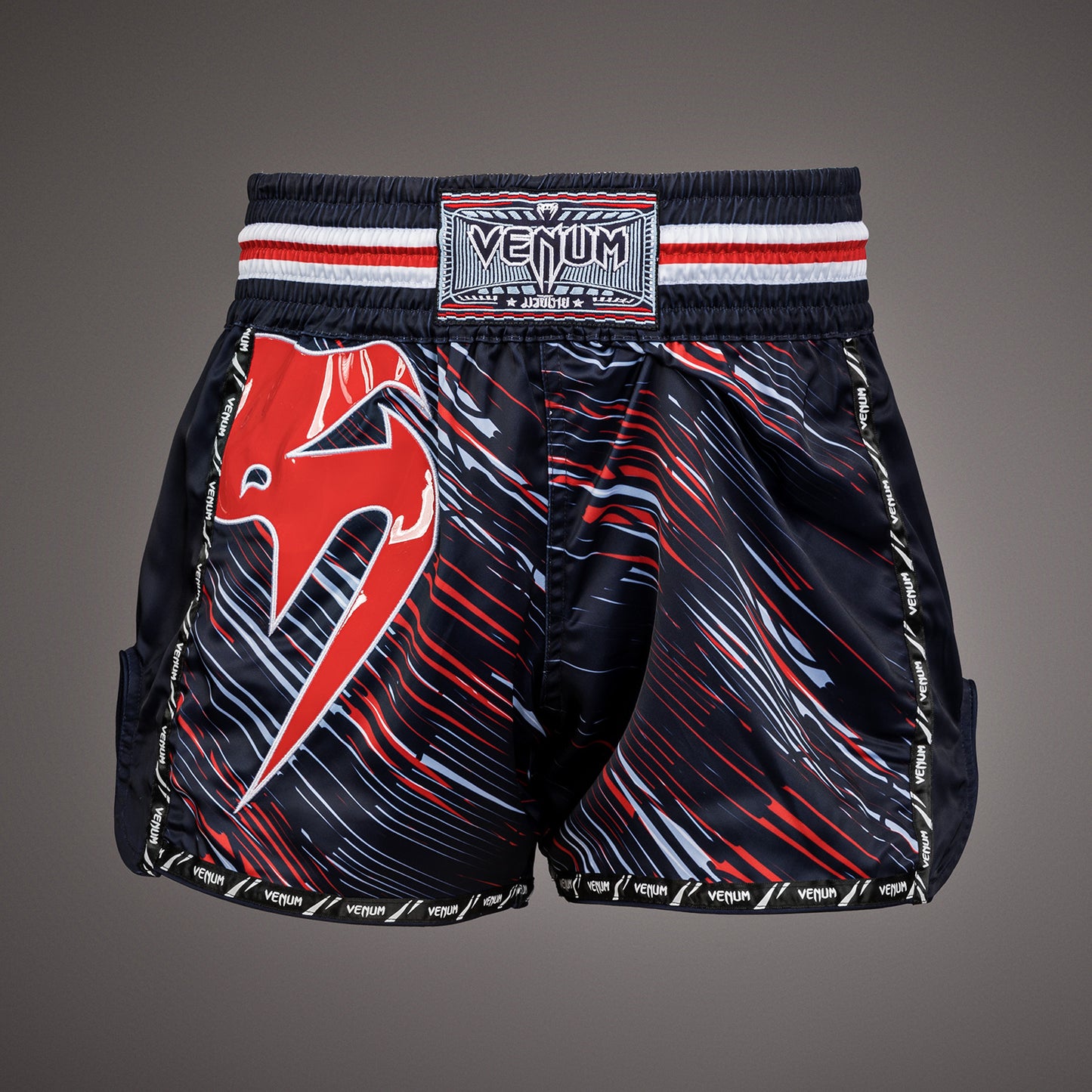 Venum Giant Muay Thai Pantalones Cortos - Rojo