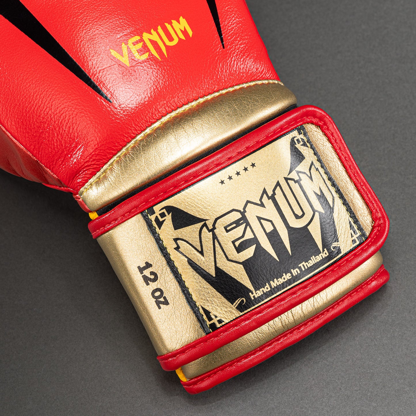 Guantes de Boxeo Venum Giant 3.0 - Rojo/Amarillo/Oro