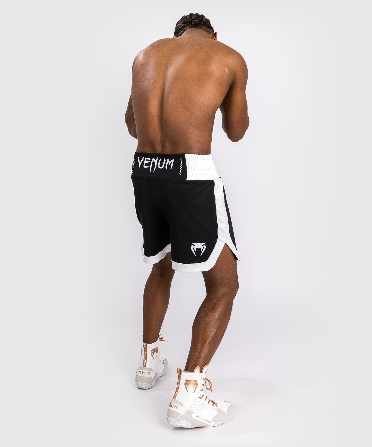 Venum Classic Boxing Shorts - Negro/Blanco