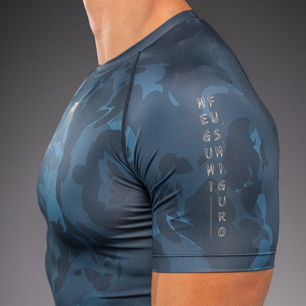 Jujutsu Kaisen x Venum Fushiguro Rashguard Manga Corta – Verde Océano