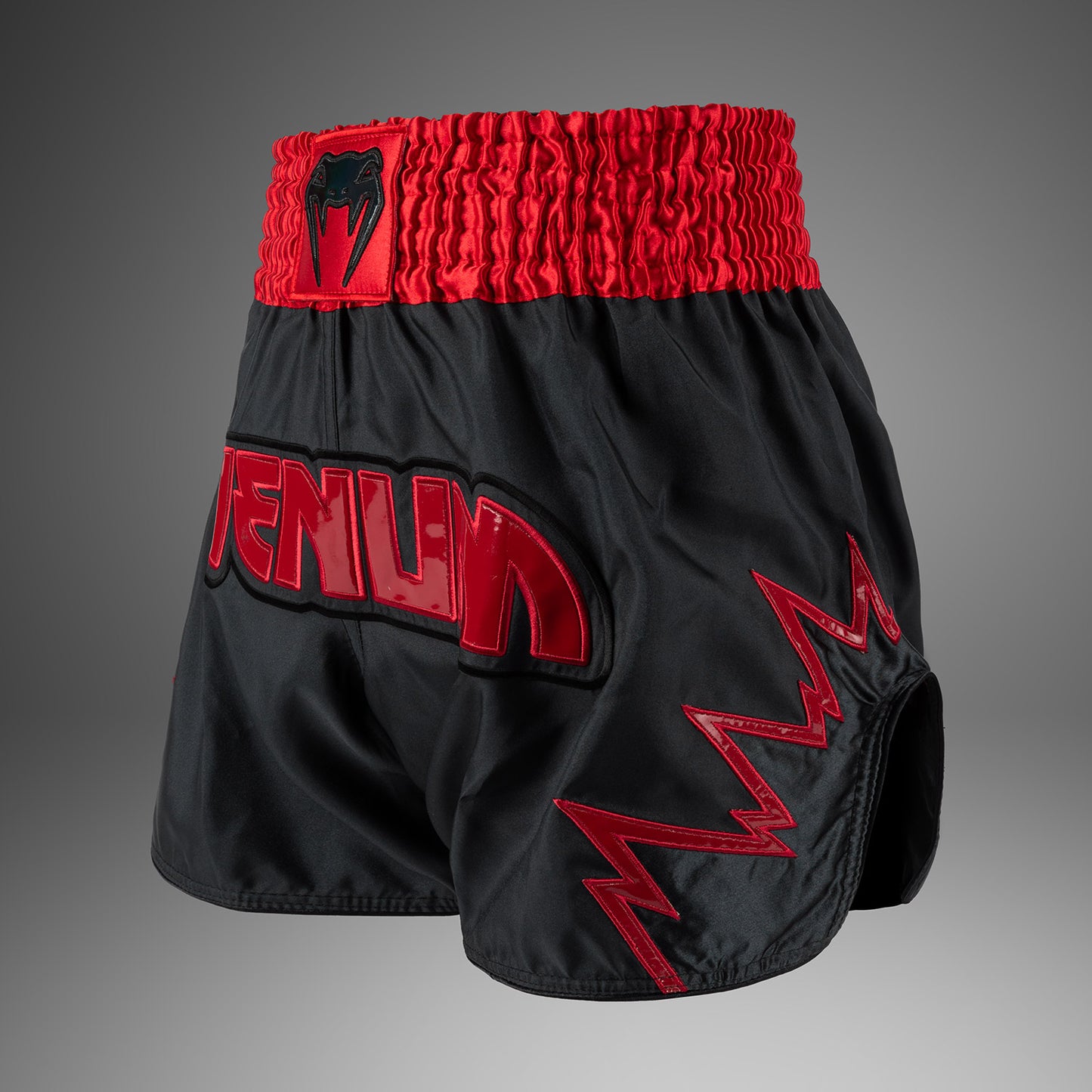 Venum Inferno Pantalones Cortos de Muay Thai - Gris Carbón/Rojo
