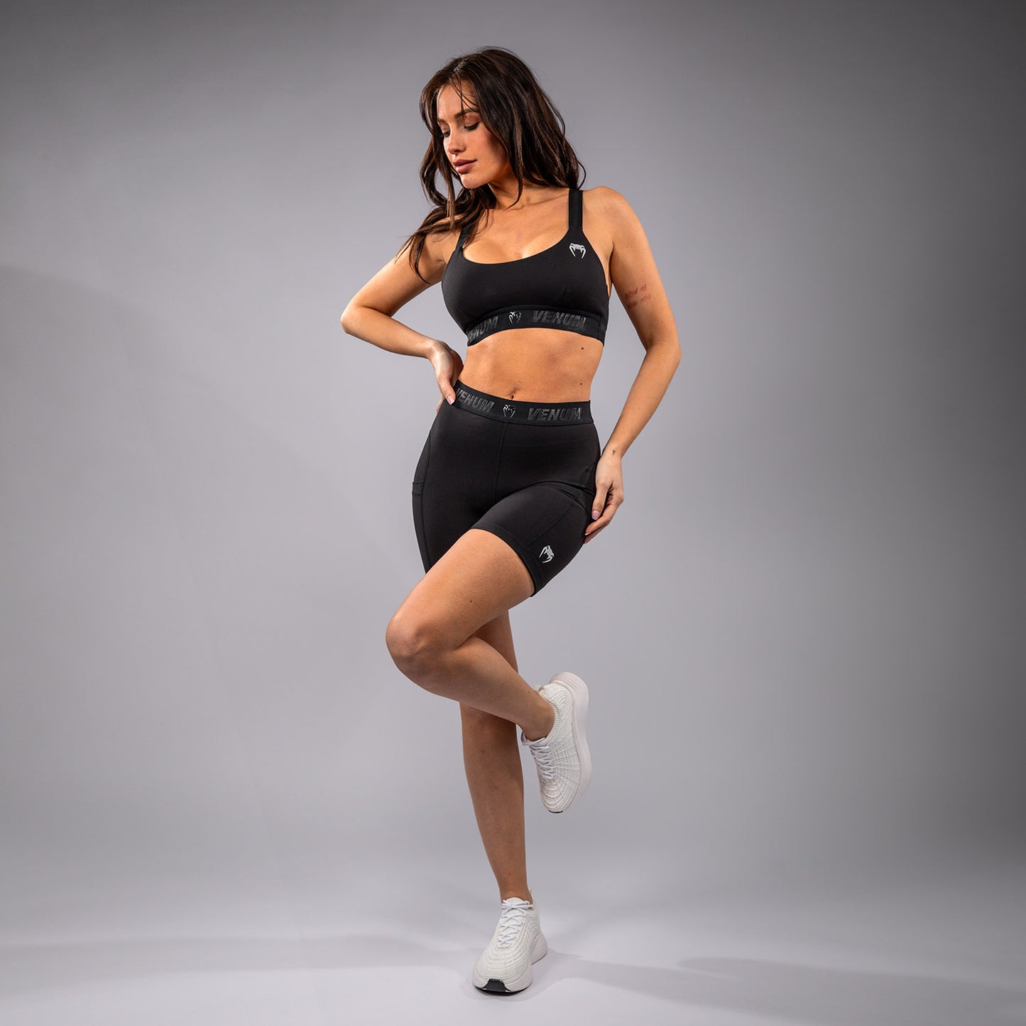 Venum Elevate Pantalón Largo Vale Tudo para mujer - Negro
