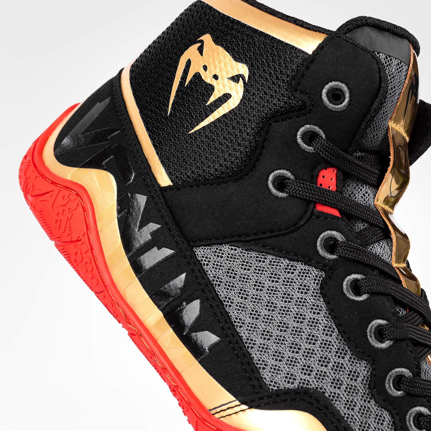 Venum Elite Zapatillas de lucha - Negro/Dorado/Rojo