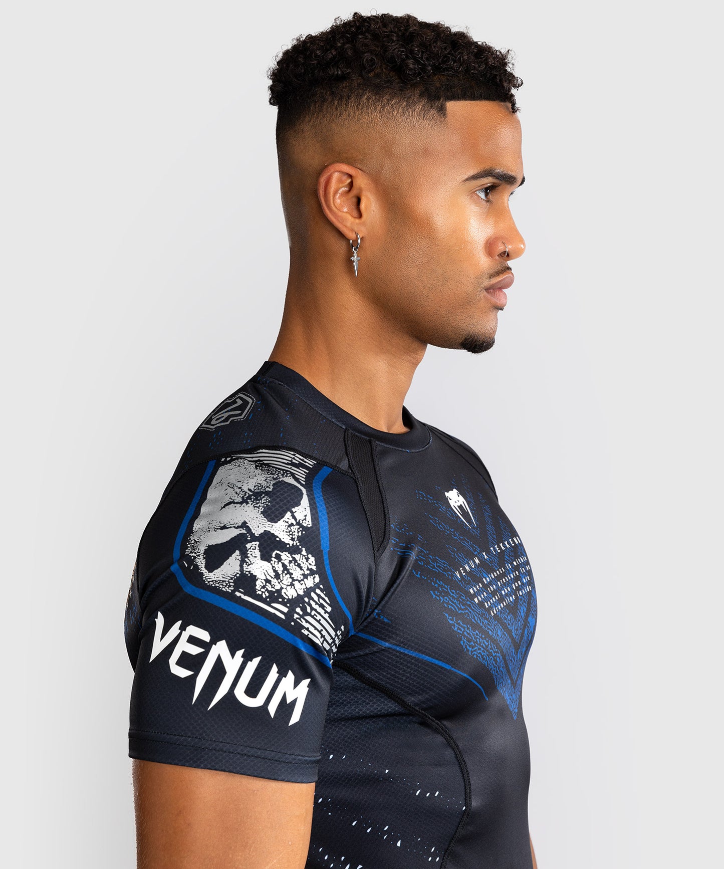 Venum x TEKKEN 8 - Paul Phoenix Rashguard - Negro/Azul