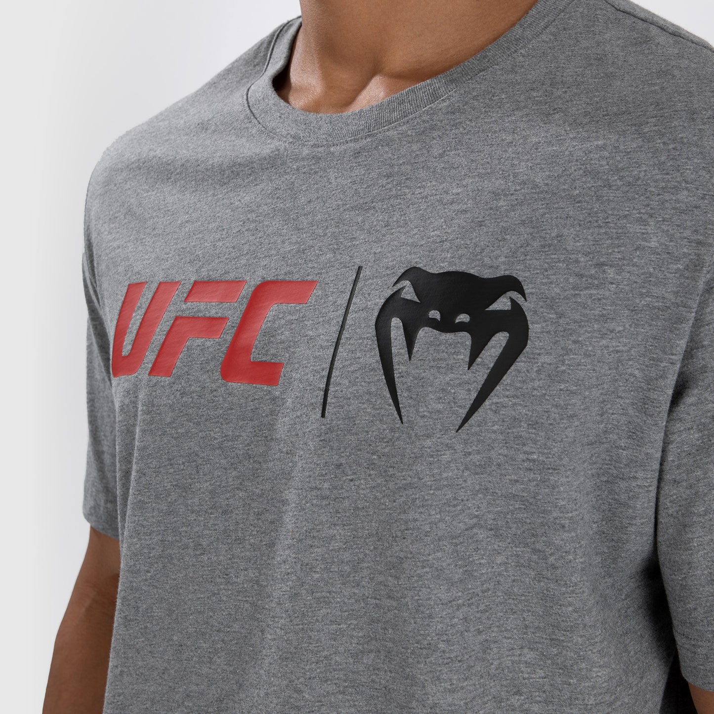 UFC Venum Classic  Camiseta - Gris/Rojo