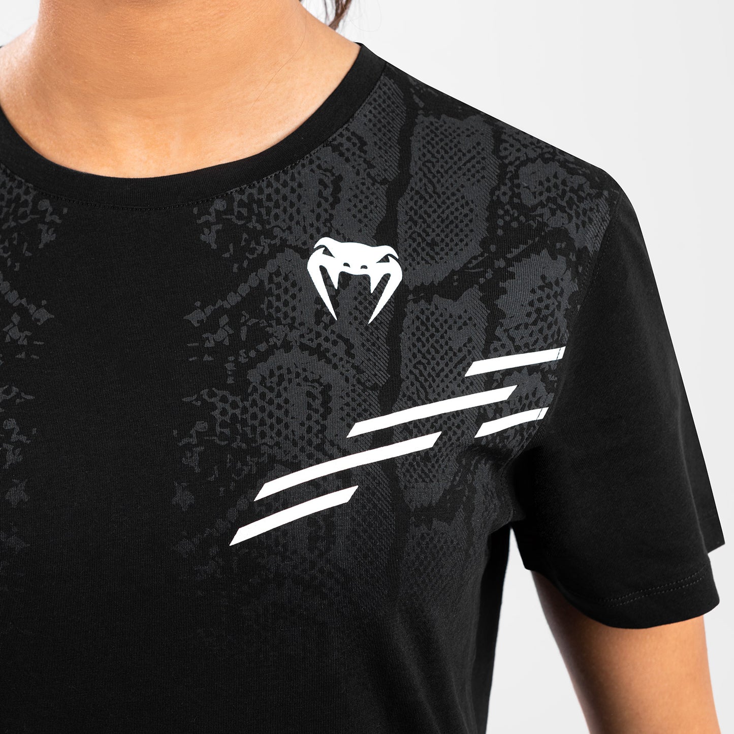 UFC Adrenaline by Venum Replica Camiseta manga corta para Mujer - Negra
