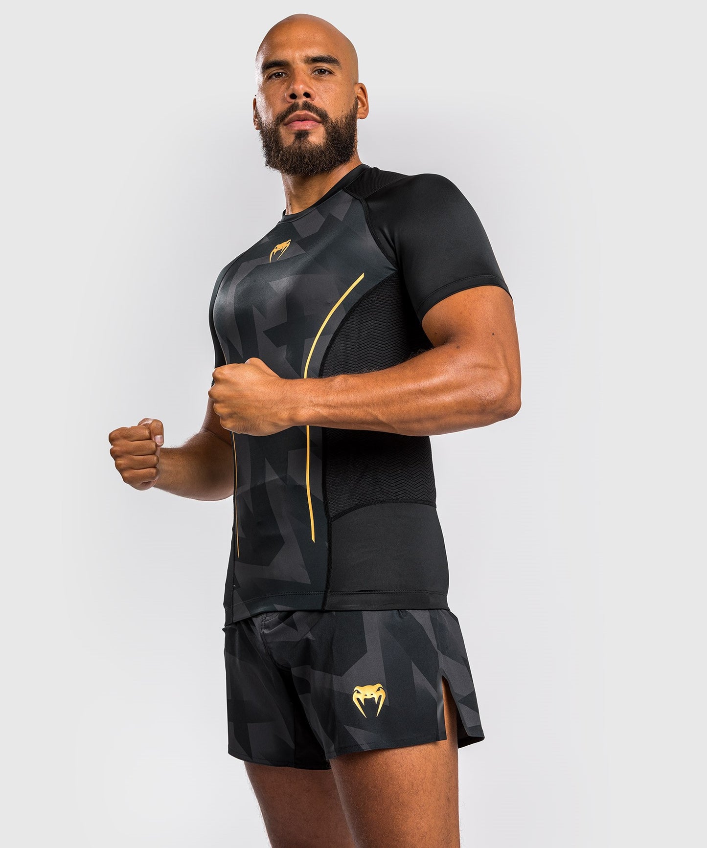 Camiseta de compresión Venum Razor - Mangas cortas - Negro/Oro