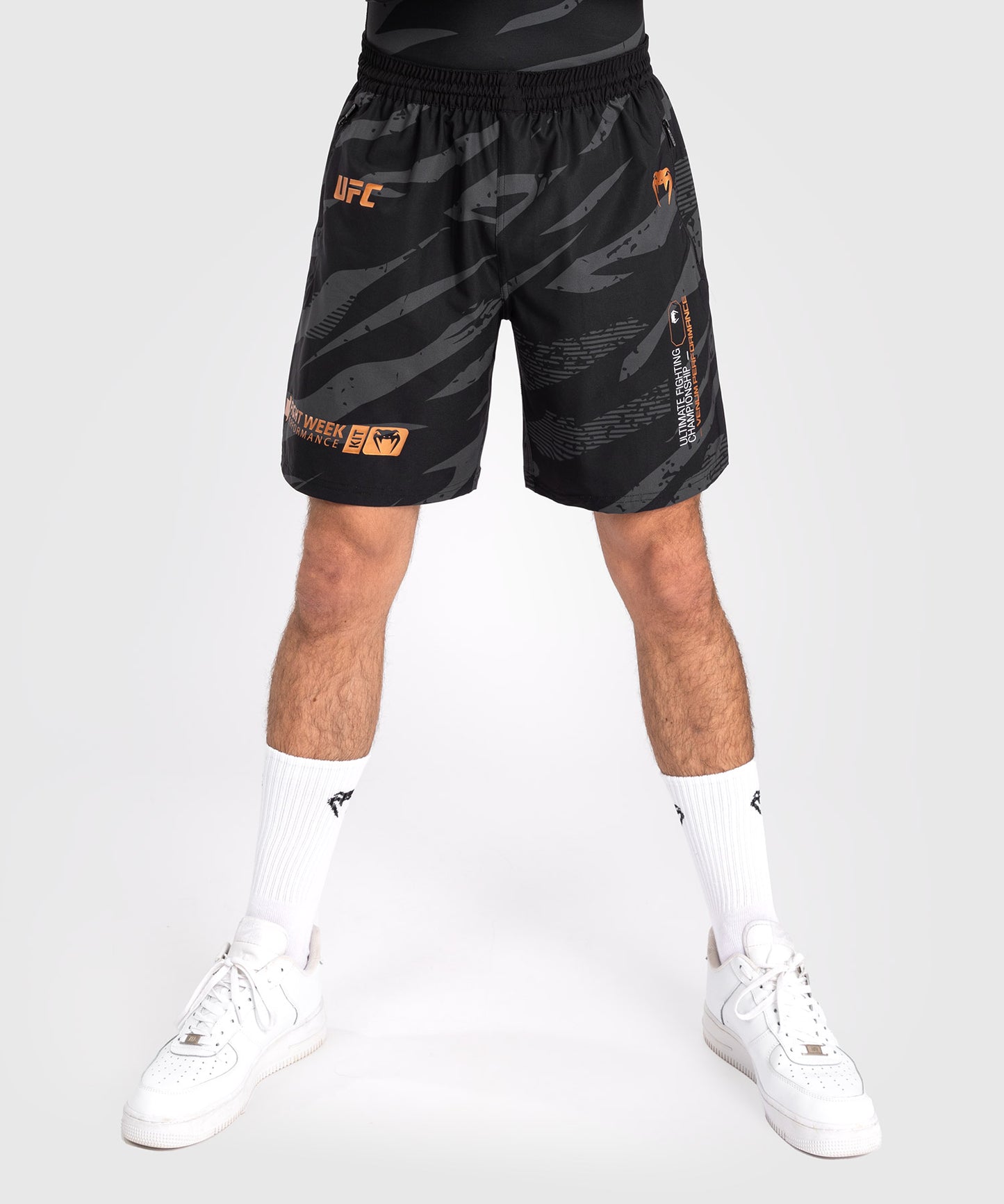 UFC Adrenaline By Venum Fight Week Performance Pantalón Corto para Hombre - Urban Camo