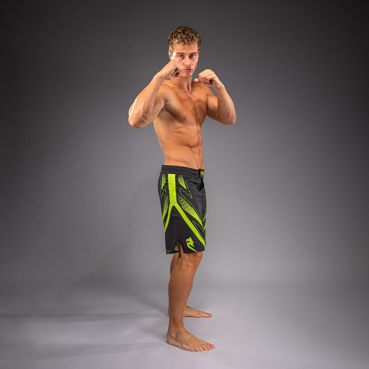 Venum Amazonia Reborn Pantalón corto de MMA - Negro/Verde