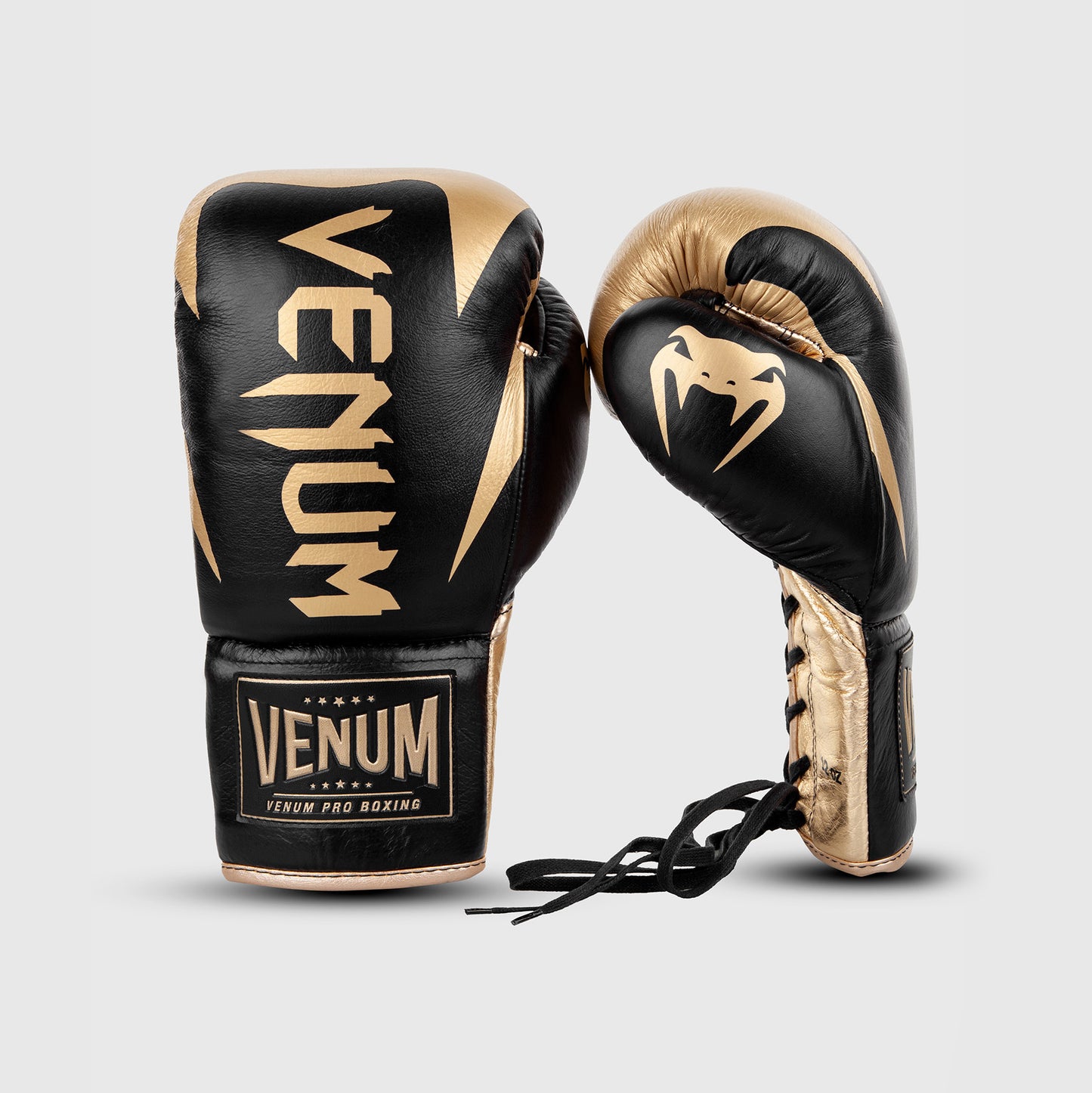 Guantes de boxeo profesionales Venum Hammer con cordones - Negro/Dorado