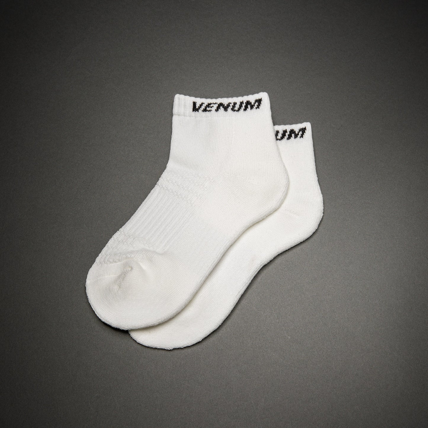 Venum Essential Calcetines Tobilleros (Set de 3 pares) – Blanco/Negro