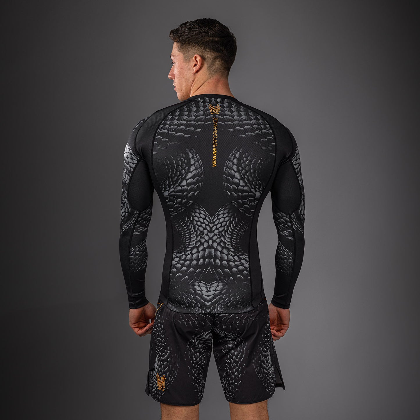 Venum Matupa Rashguard Manga Larga - Negro/Gris/Oro