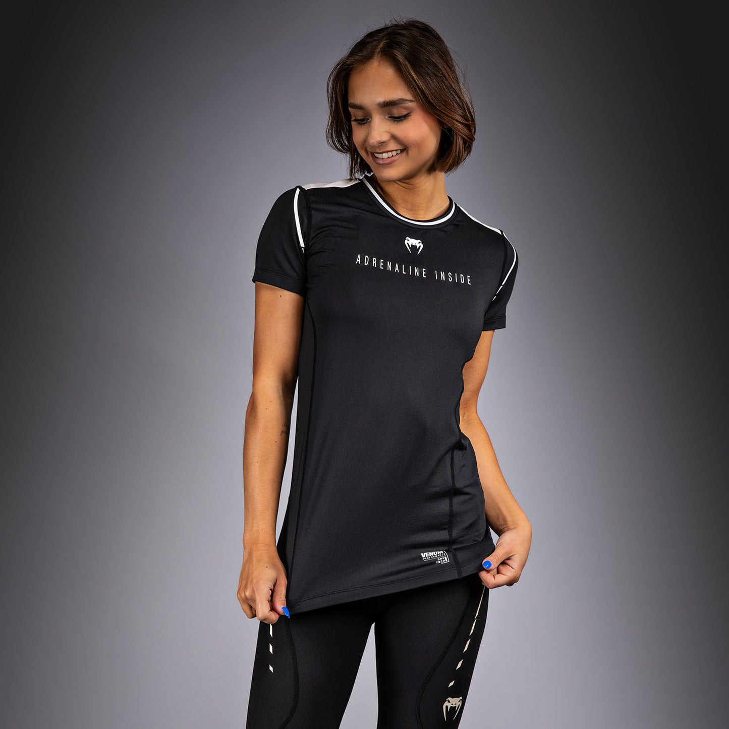 Venum Adrenaline Camiseta Dry-Tech para Mujer – Negro/Marfil