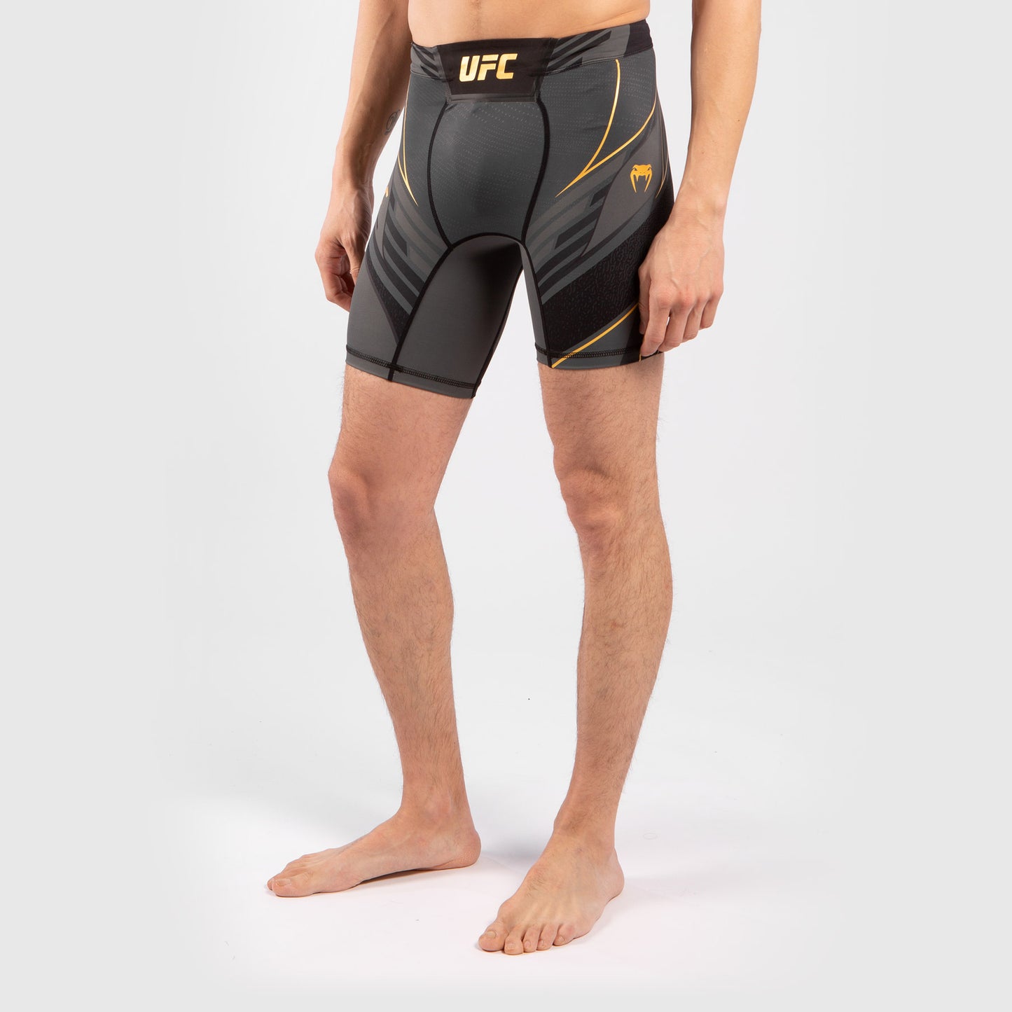 Pantalón De Vale Tudo UFC Venum Authentic Fight Night – Modelo Corto - Campeón