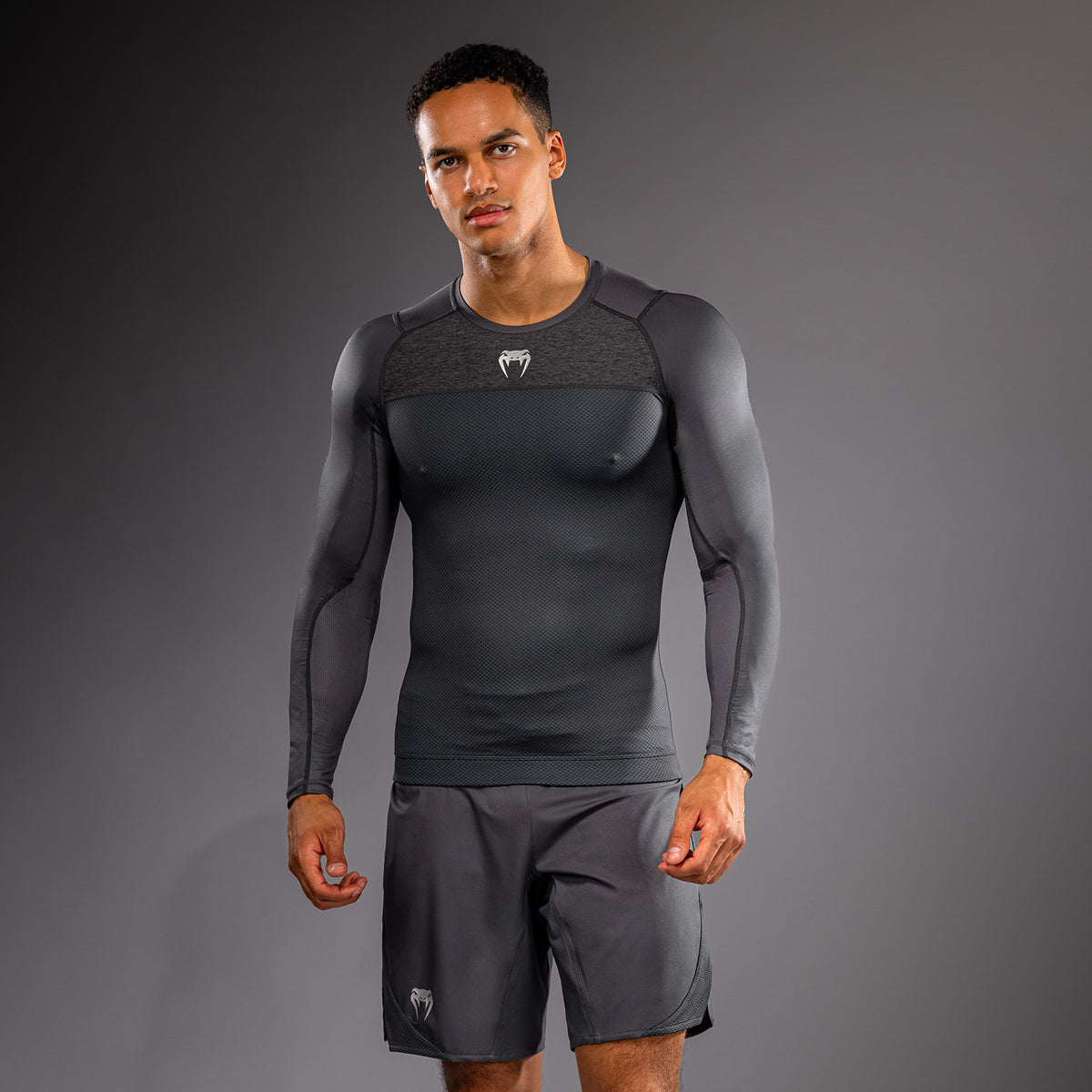 Venum G-Fit Scale Rashguard de manga larga - Gris